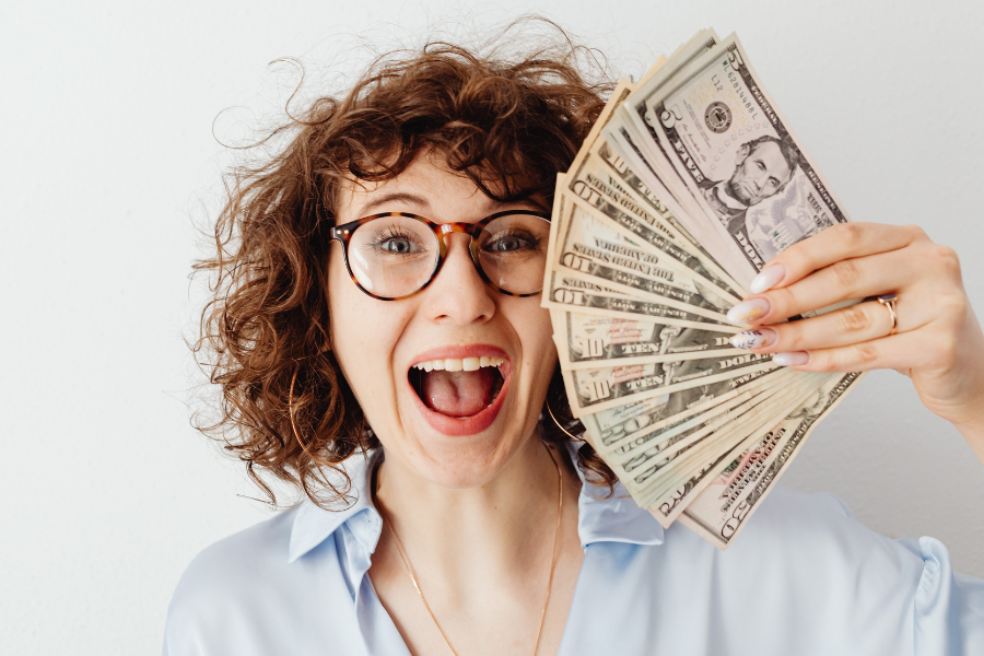 The Ultimate Guide To Win Scholarships From A Full Ride Recipient the-ultimate-guide-to-win-scholarships-from-a-full-ride-recipient